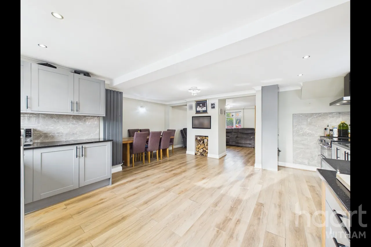 Walnut Tree Way, Tiptree, CO5, photo 5