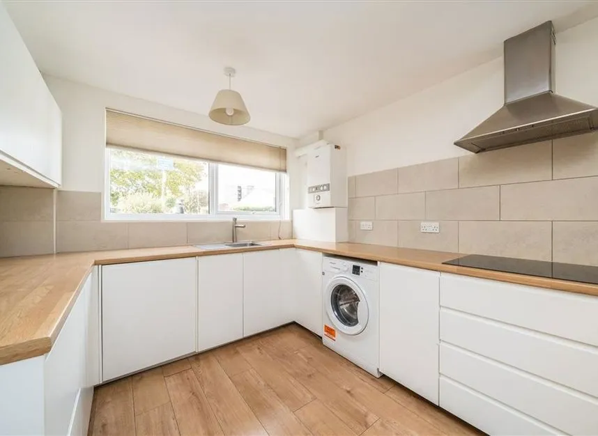 3 bed house to rent, Burrage Road, Blackheath, SE18
