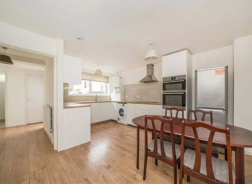 Burrage Road, Blackheath, SE18, photo 2