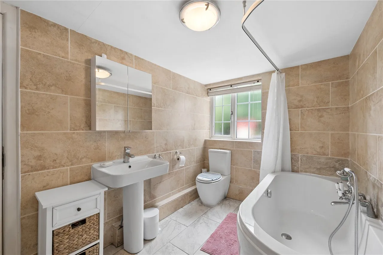 Beckfield Lane, Fairburn, photo 12
