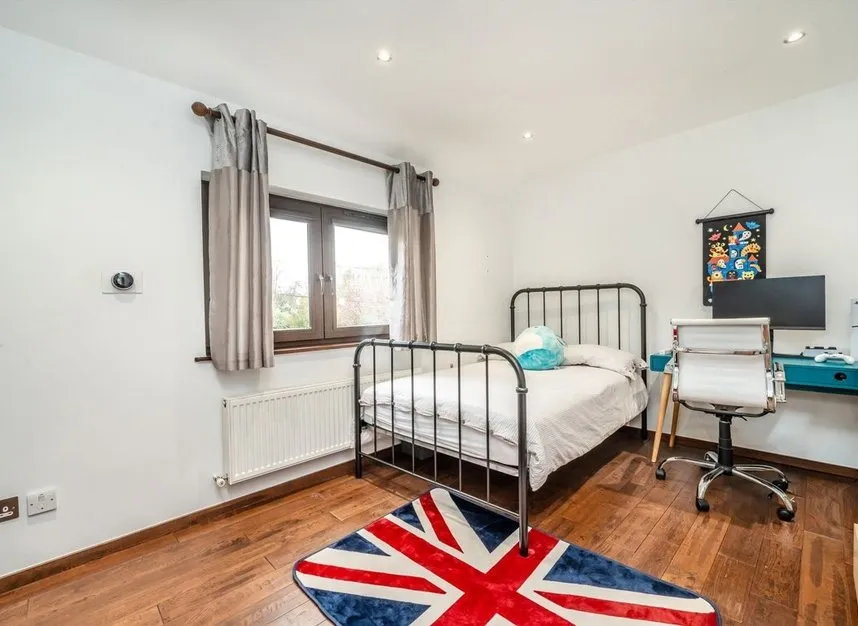 Unwin Road, Isleworth, TW7, photo 3