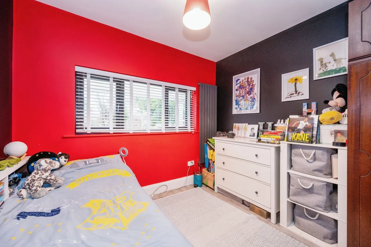Chichester Avenue, Hayling Island, PO11, photo 12