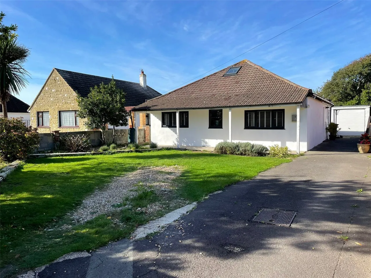 Chichester Avenue, Hayling Island, PO11, photo 2