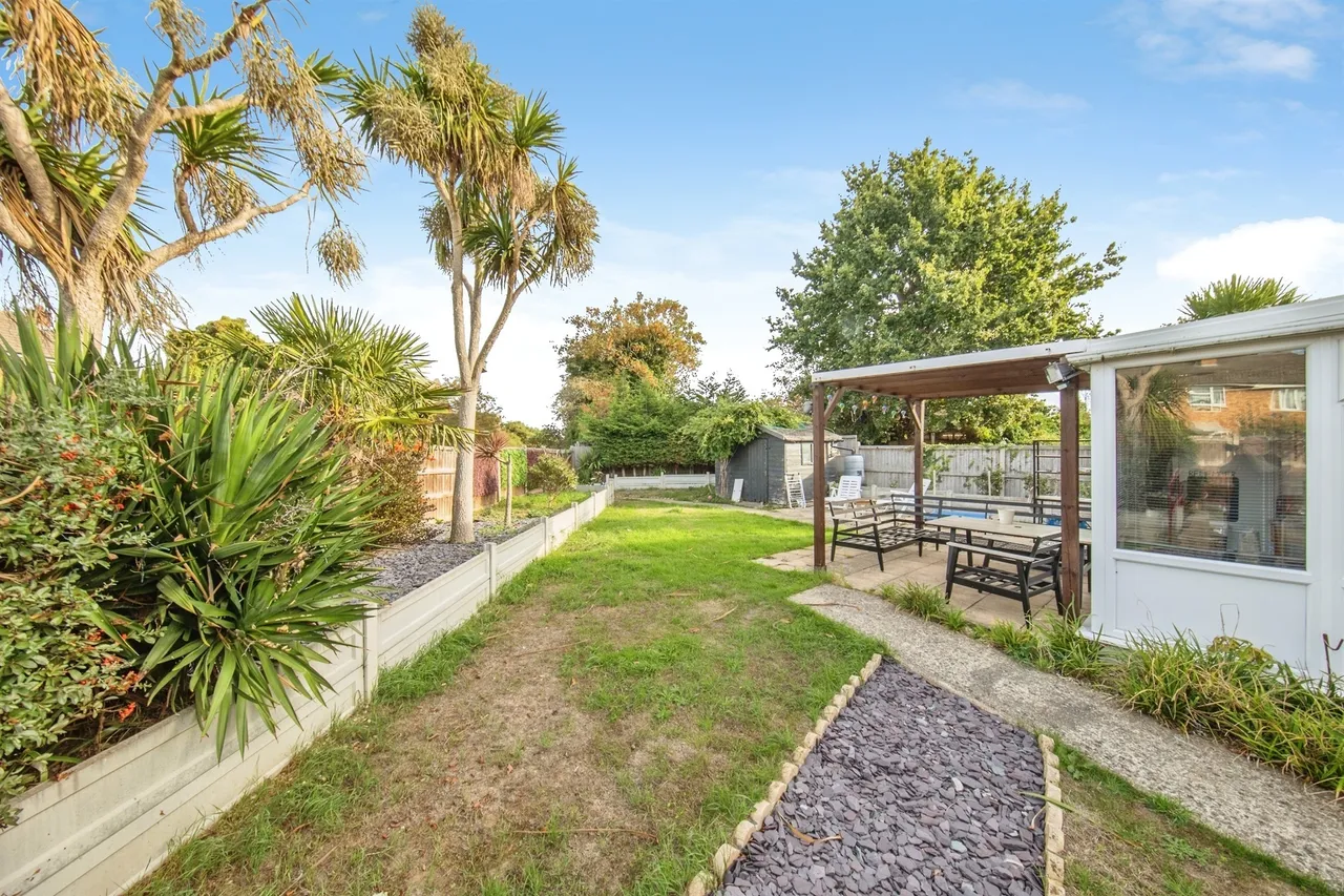 Knox Gardens, Clacton-On-Sea, CO15, photo 2