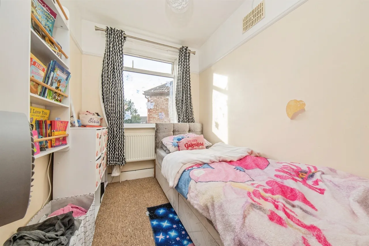 Knox Gardens, Clacton-On-Sea, CO15, photo 12