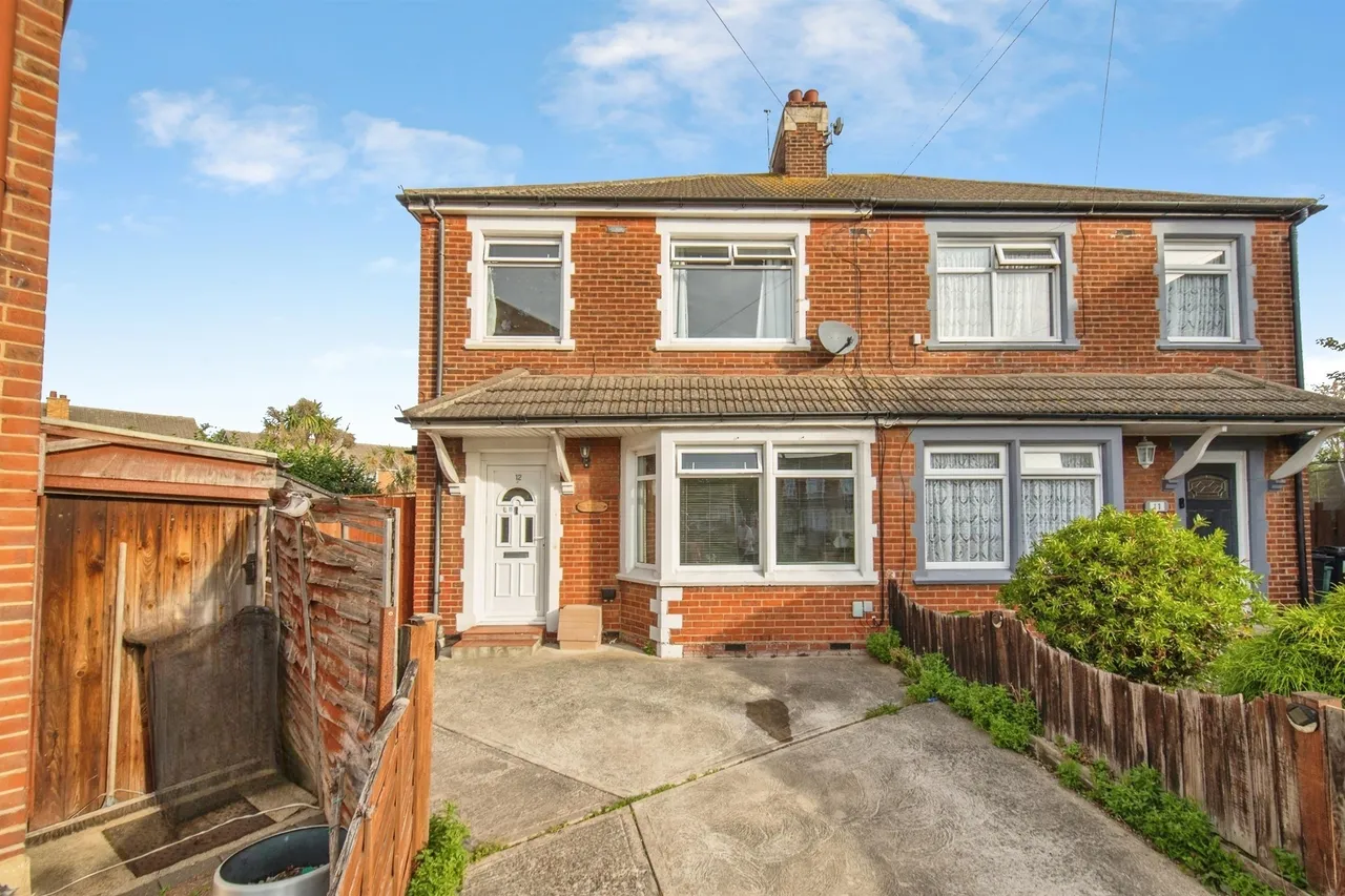 Knox Gardens, Clacton-On-Sea, CO15, photo 19
