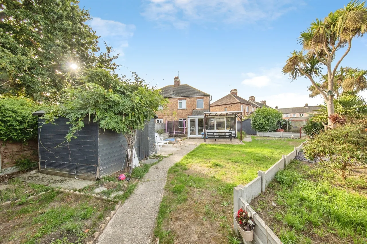 Knox Gardens, Clacton-On-Sea, CO15, photo 16