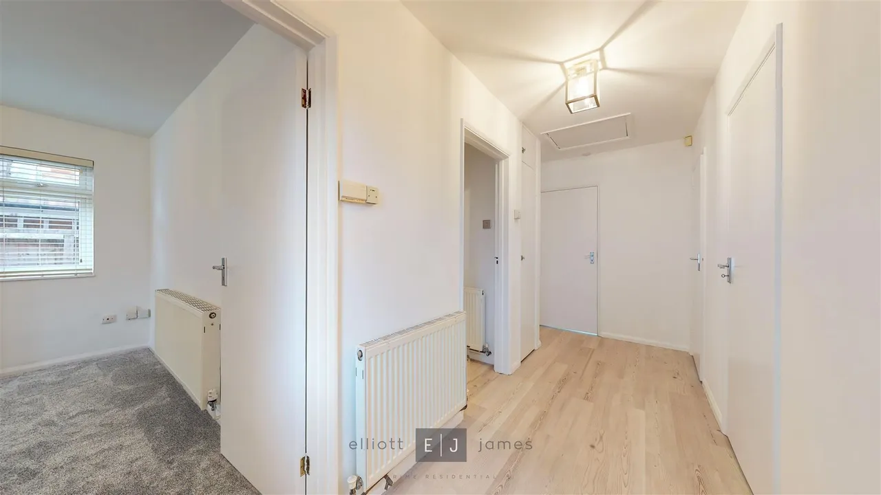 Rectory Lane, Loughton, photo 2