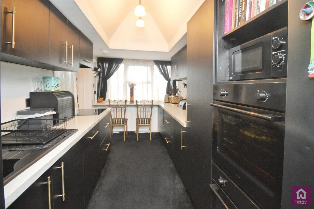 Woodward Road, Prestwich, M25, photo 4
