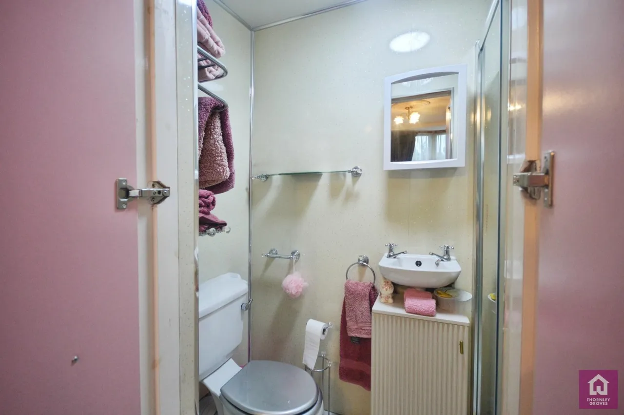 Woodward Road, Prestwich, M25, photo 10