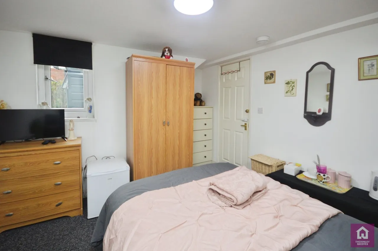 Woodward Road, Prestwich, M25, photo 13