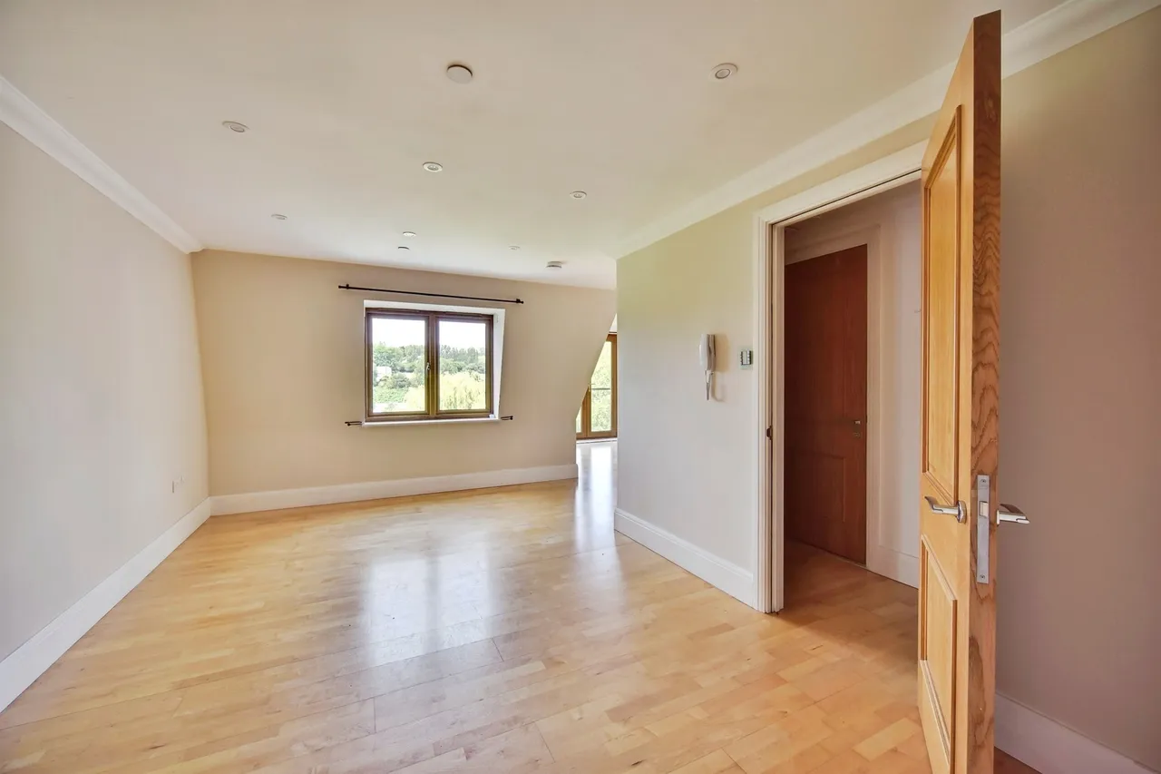 The Priory, East Farleigh, ME15, photo 9