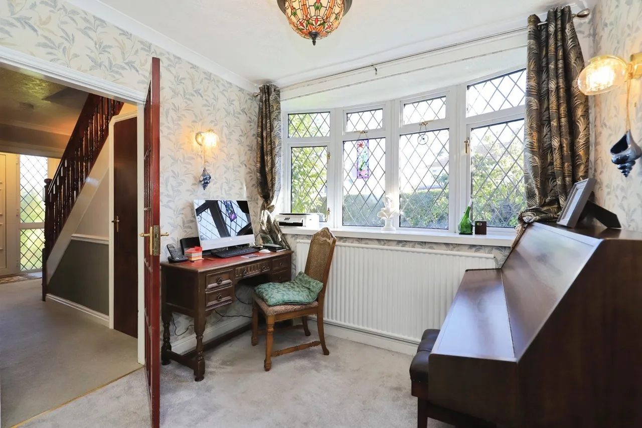 Spring Grove Crescent, Kidderminster, DY11, photo 9