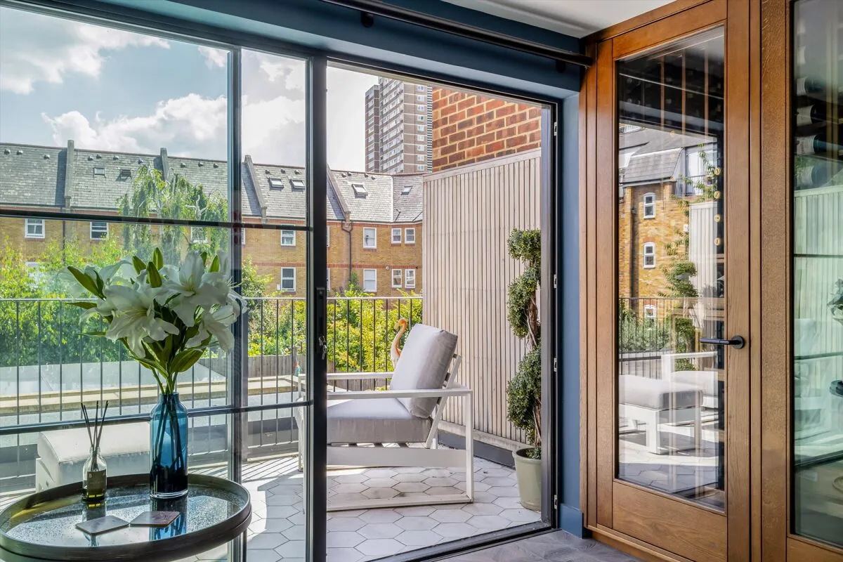 Vicarage Crescent, London, SW11, photo 16