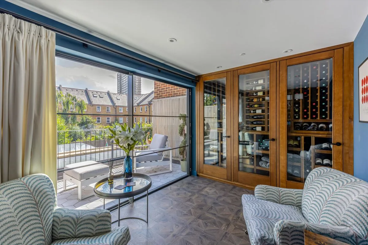 Vicarage Crescent, London, SW11, photo 6