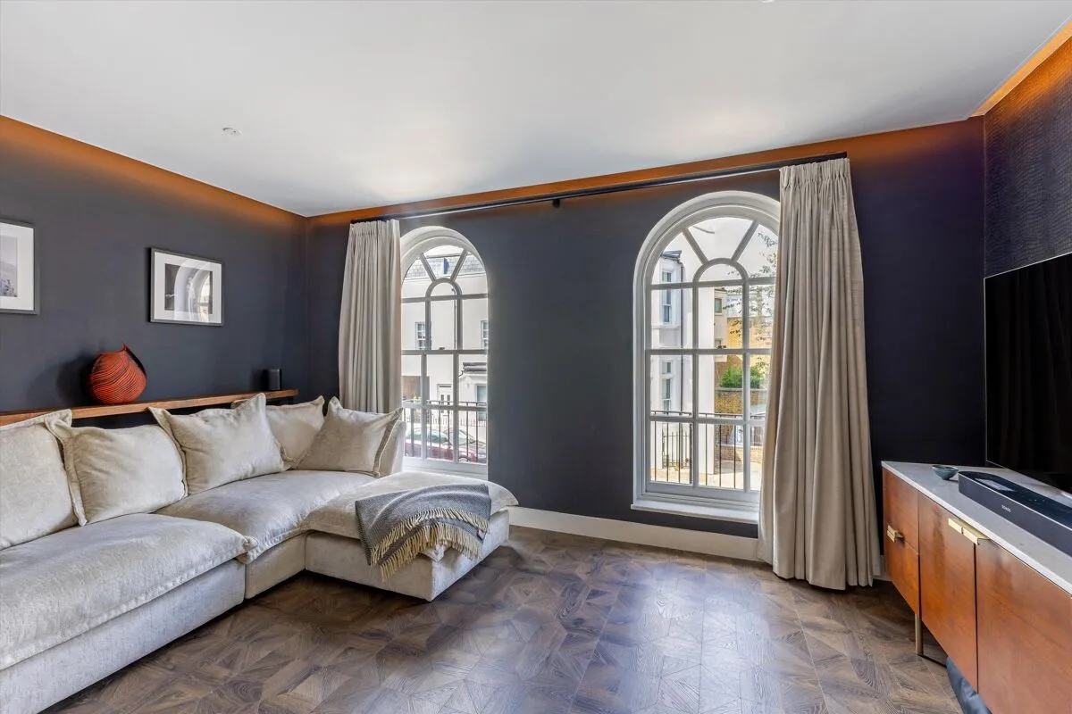 Vicarage Crescent, London, SW11, photo 7
