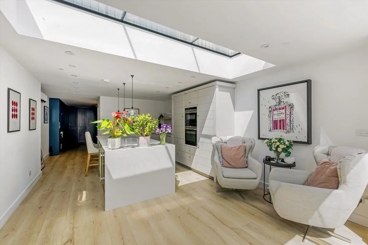 Vicarage Crescent, London, SW11, photo 5