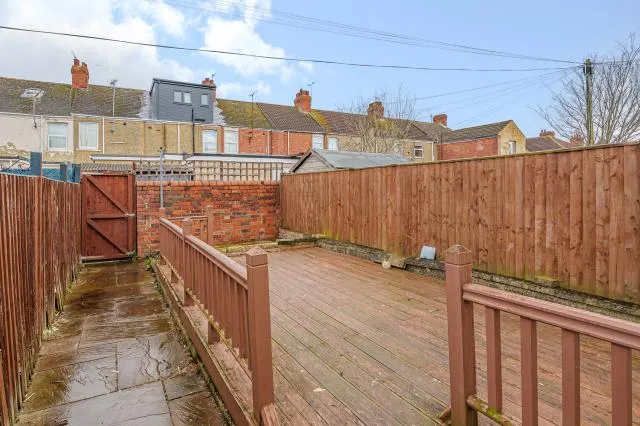 Drew Street, Swindon, SN2, photo 9