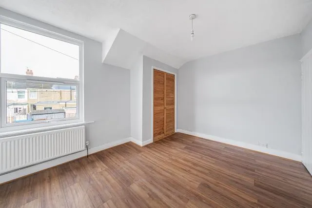 Drew Street, Swindon, SN2, photo 7