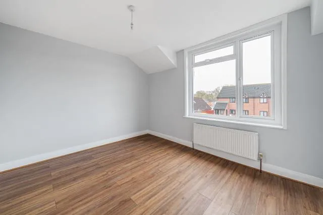 Drew Street, Swindon, SN2, photo 5