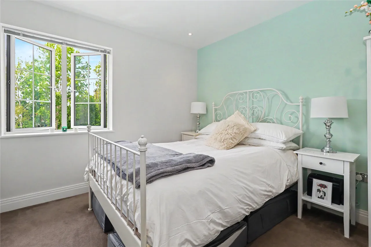 Monument Road, Woking, GU21, photo 11