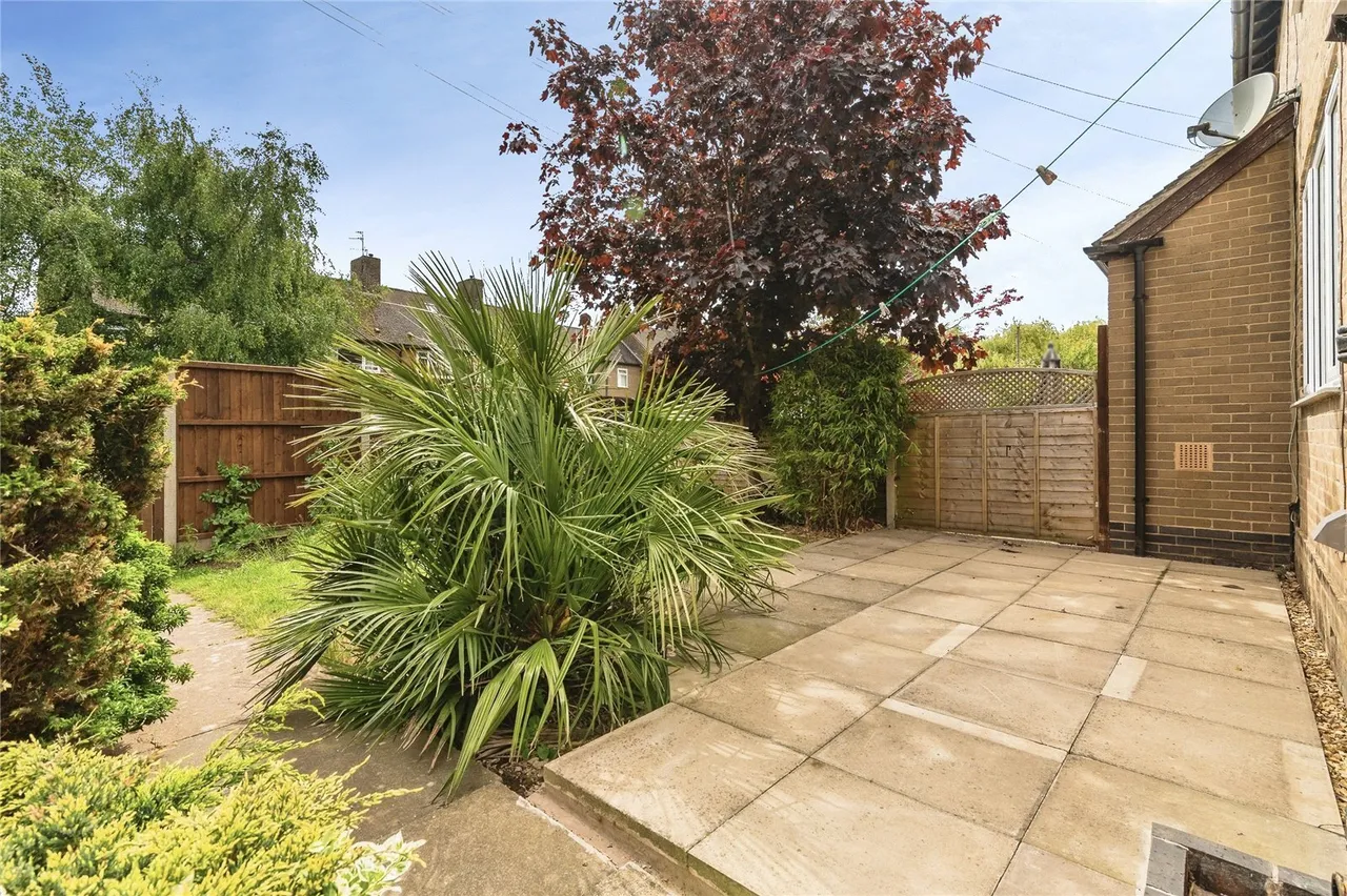 Trenchard Close, Newton, NG13, photo 18