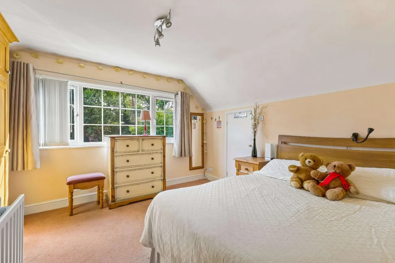 San Remo Road, Aspley Guise, MK17, photo 22
