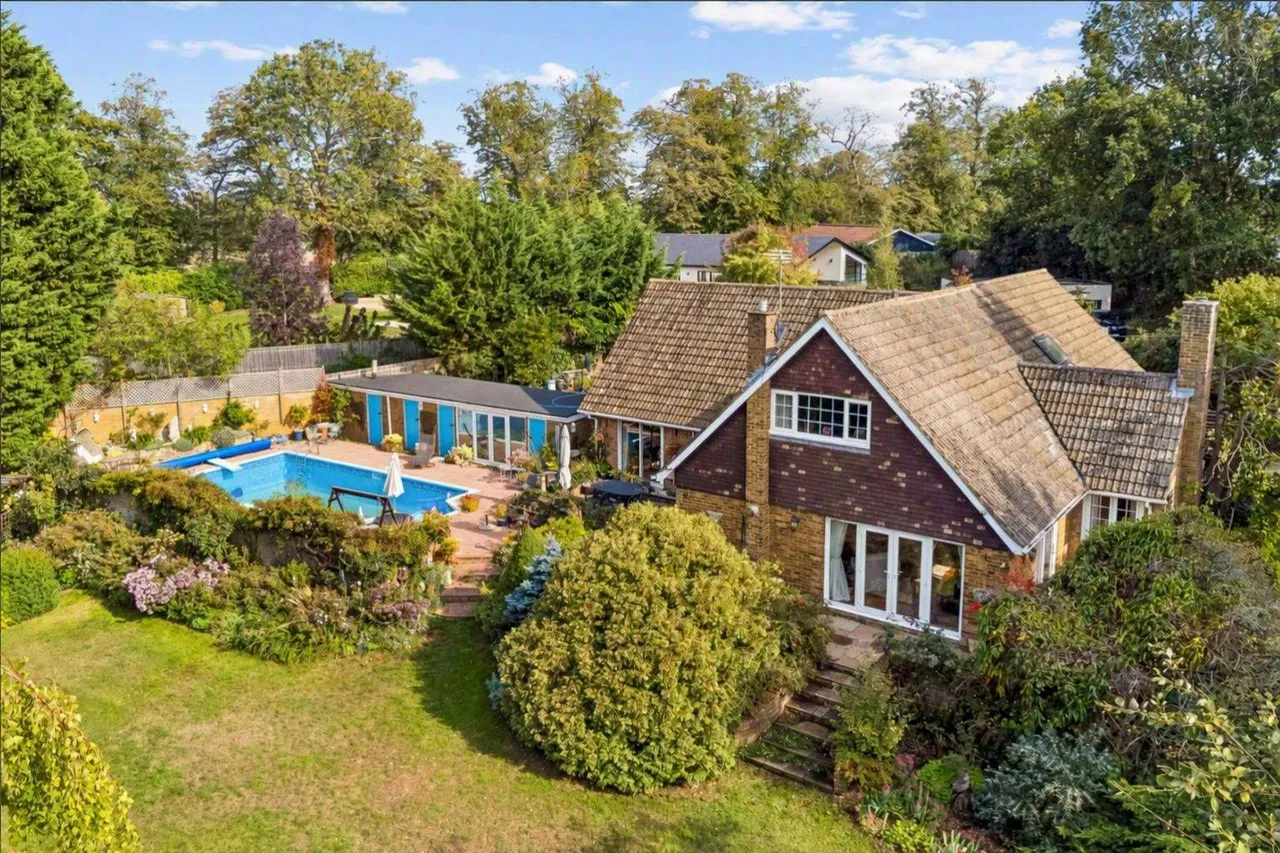 San Remo Road, Aspley Guise, MK17, photo 32