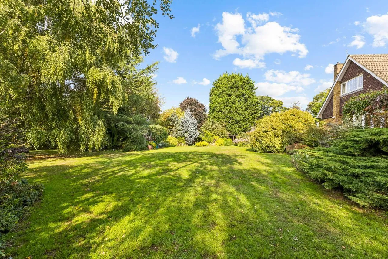 San Remo Road, Aspley Guise, MK17, photo 28