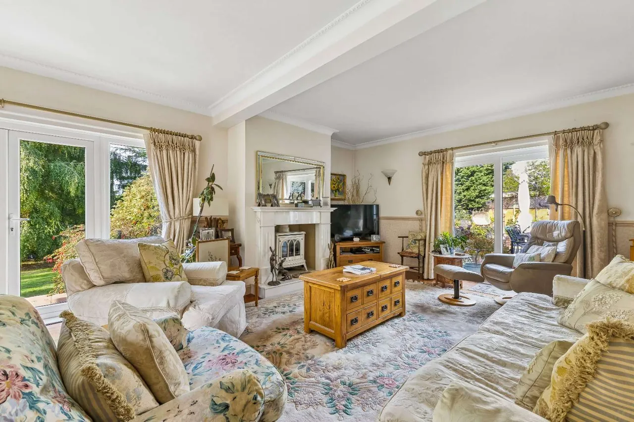 San Remo Road, Aspley Guise, MK17, photo 4