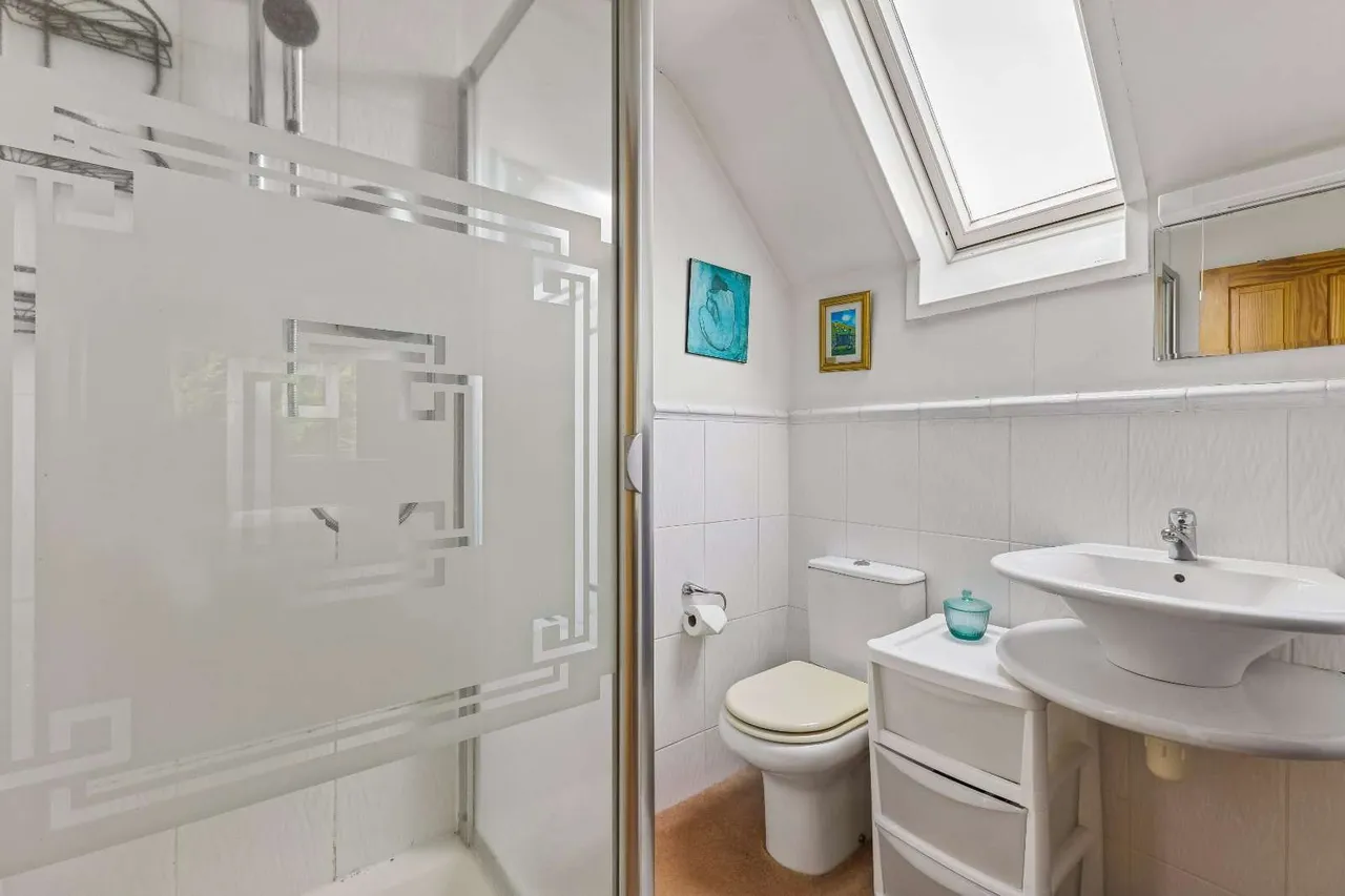 San Remo Road, Aspley Guise, MK17, photo 23