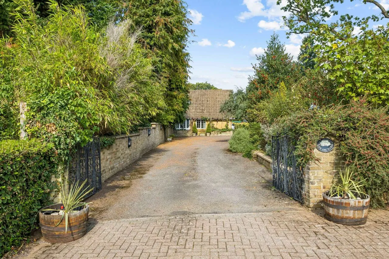 San Remo Road, Aspley Guise, MK17, photo 30