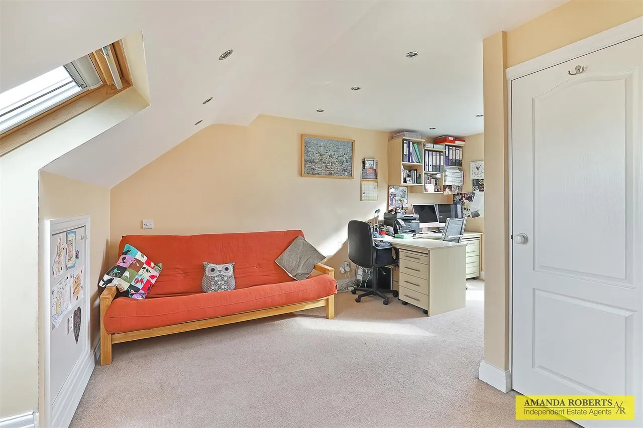 Waltham Way, Chingford, photo 16
