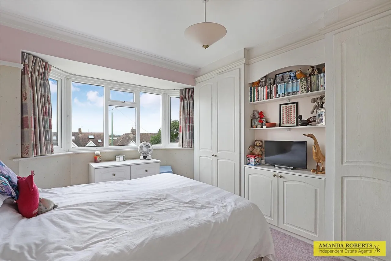 Waltham Way, Chingford, photo 13