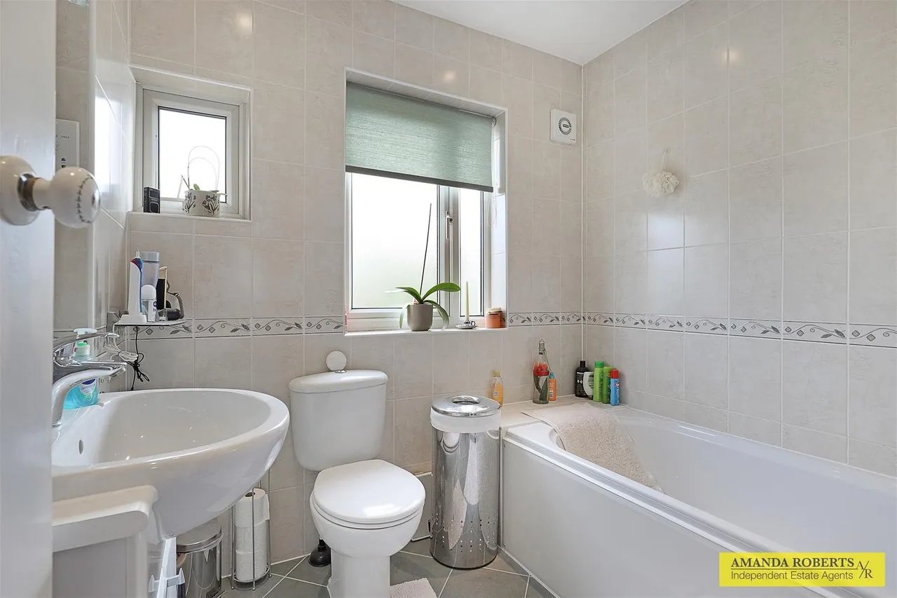 Waltham Way, Chingford, photo 20