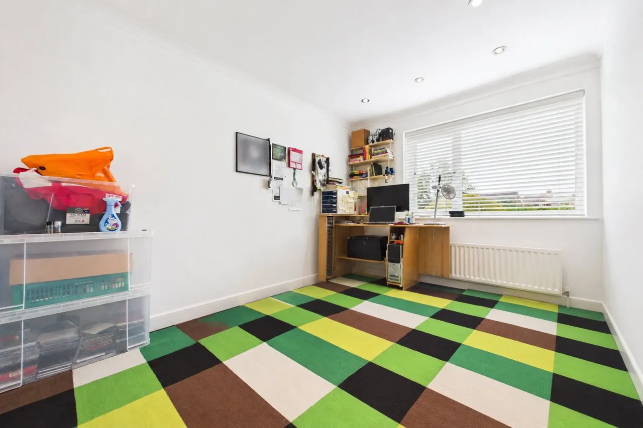 Chieveley Close, Tilehurst, RG31, photo 11