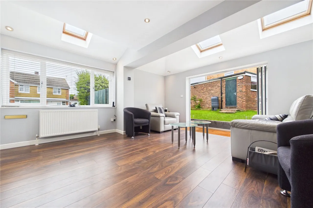 Chieveley Close, Tilehurst, RG31, photo 2
