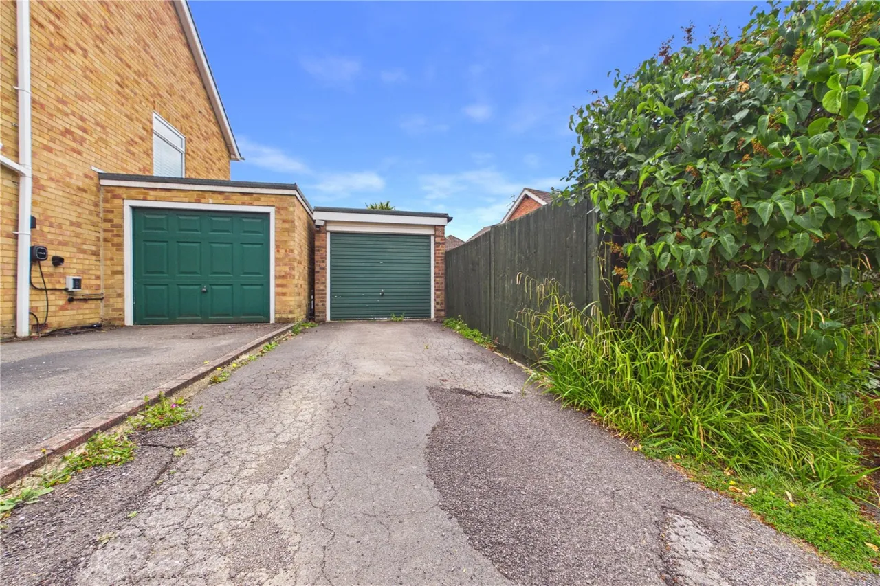 Chieveley Close, Tilehurst, RG31, photo 13