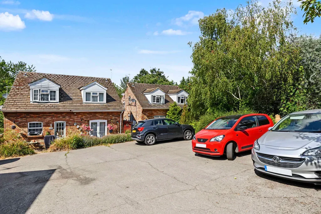 Hunters Close, Tring, Hertfordshire, HP23 5QB, photo 7