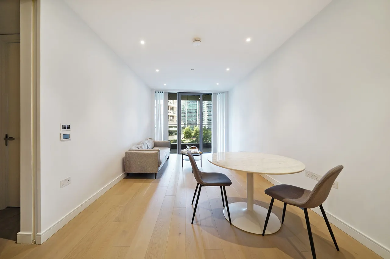 2 bed flat for sale — 10 Park Drive, London, E14 9ZW