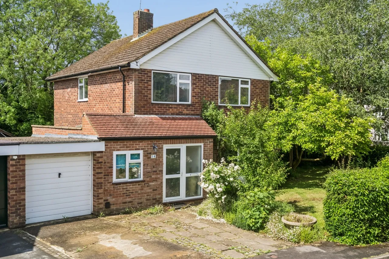 3 bed house for sale, Laurel Close, Prestwood, HP16