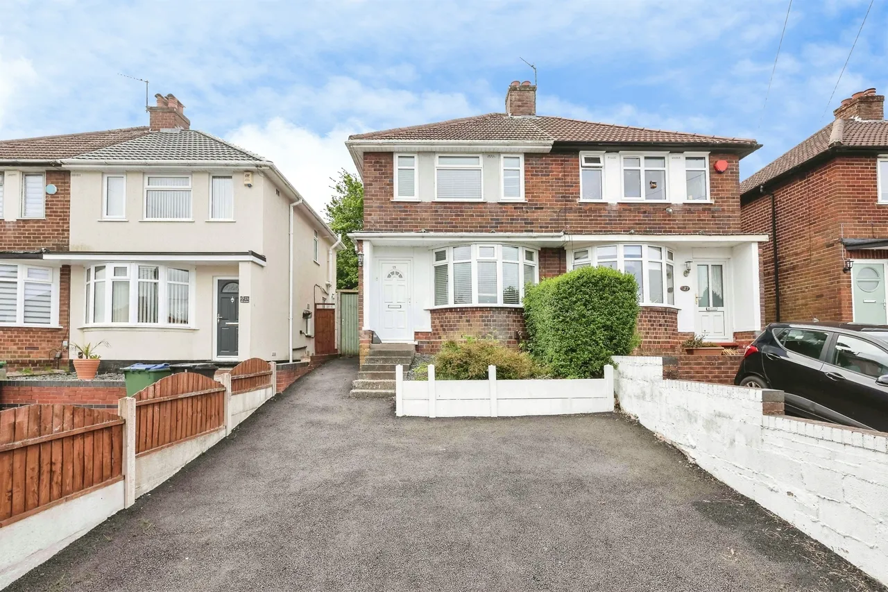 2 bed house for sale — Elm Terrace, Tividale, OLDBURY