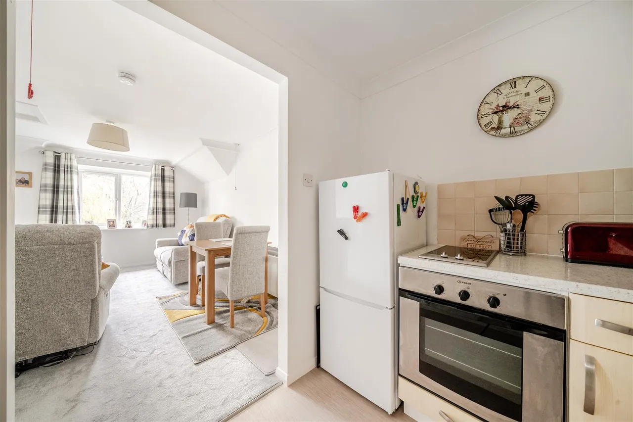 Reading Road, Wokingham, RG41, photo 3