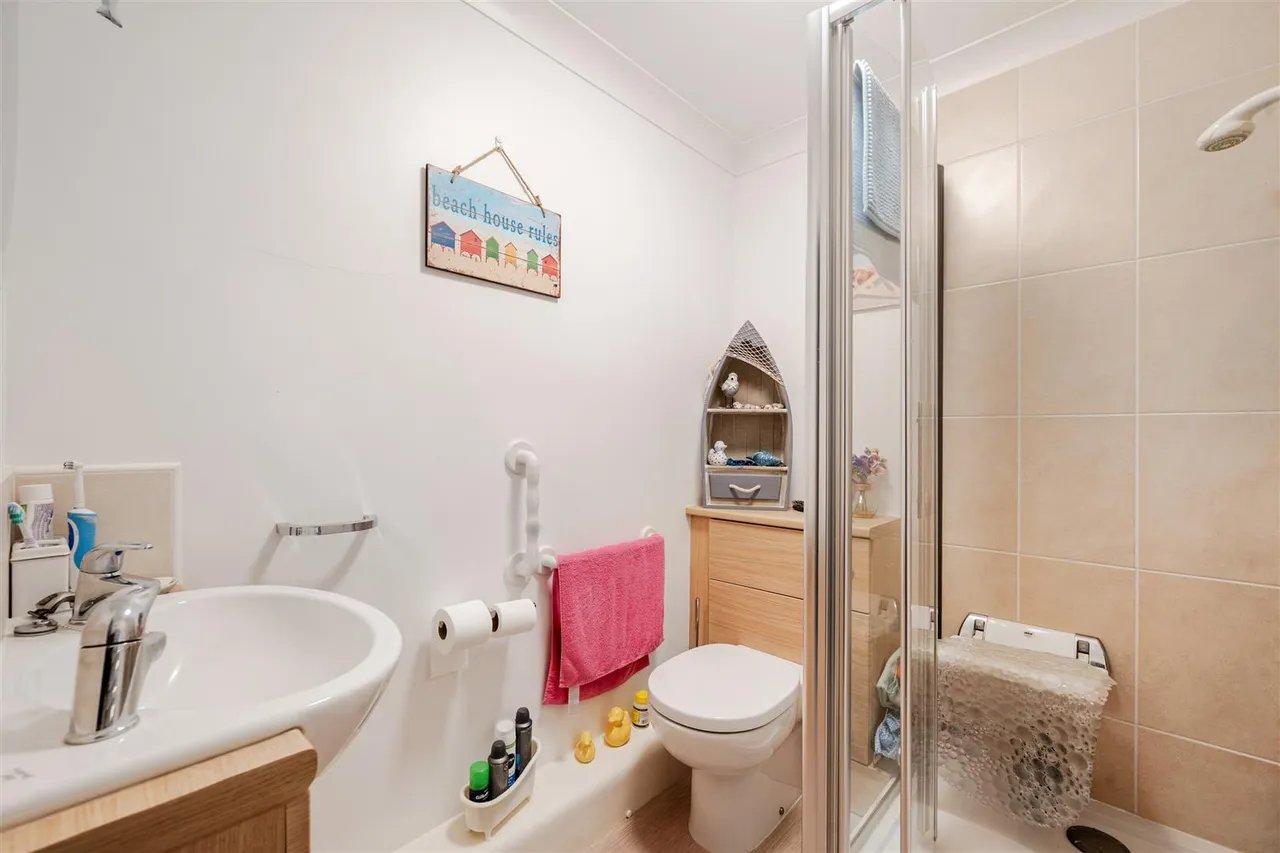 Reading Road, Wokingham, RG41, photo 10