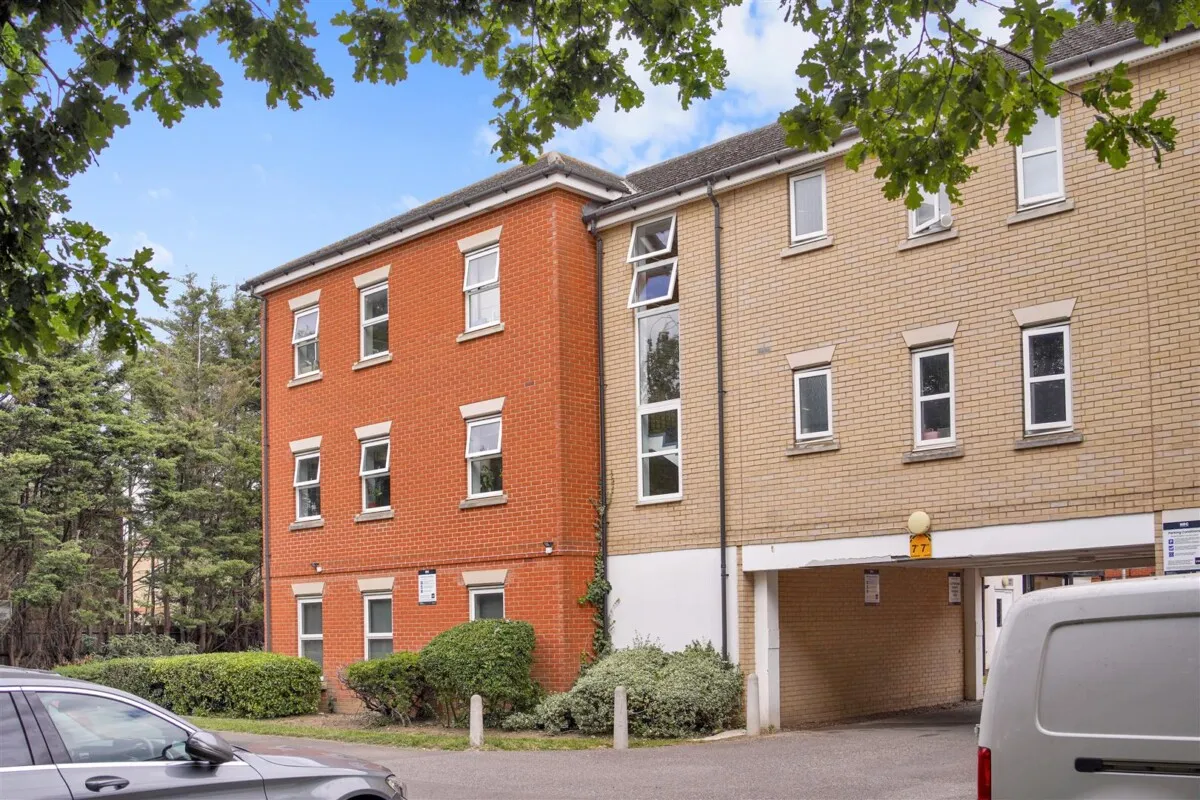 Glandford Way, Chadwell Heath, RM6, photo 17