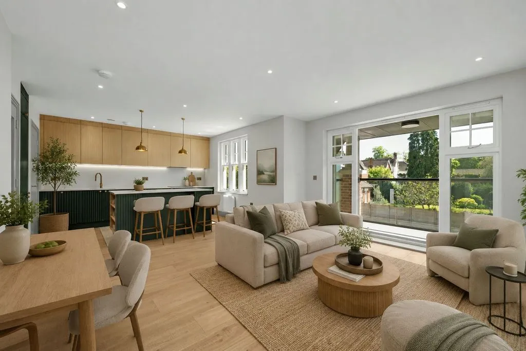 Beauchamp Road, East Molesey KT8 0PA, photo 2