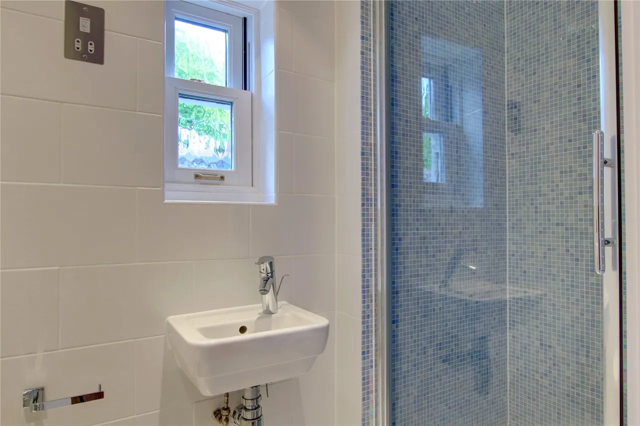 Woodland Drive, Barnt Green, Birmingham, B45 8FX, photo 27