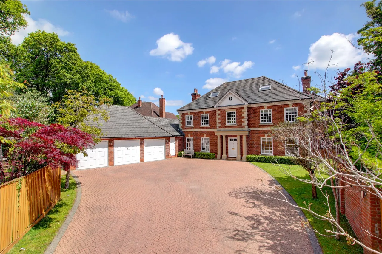 5 bed house for sale — Woodland Drive, Barnt Green, Birmingham, B45 8FX