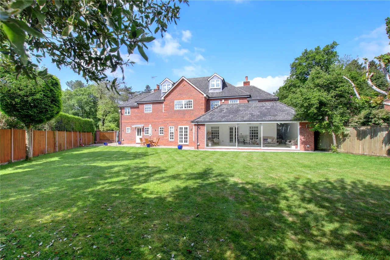 Woodland Drive, Barnt Green, Birmingham, B45 8FX, photo 33