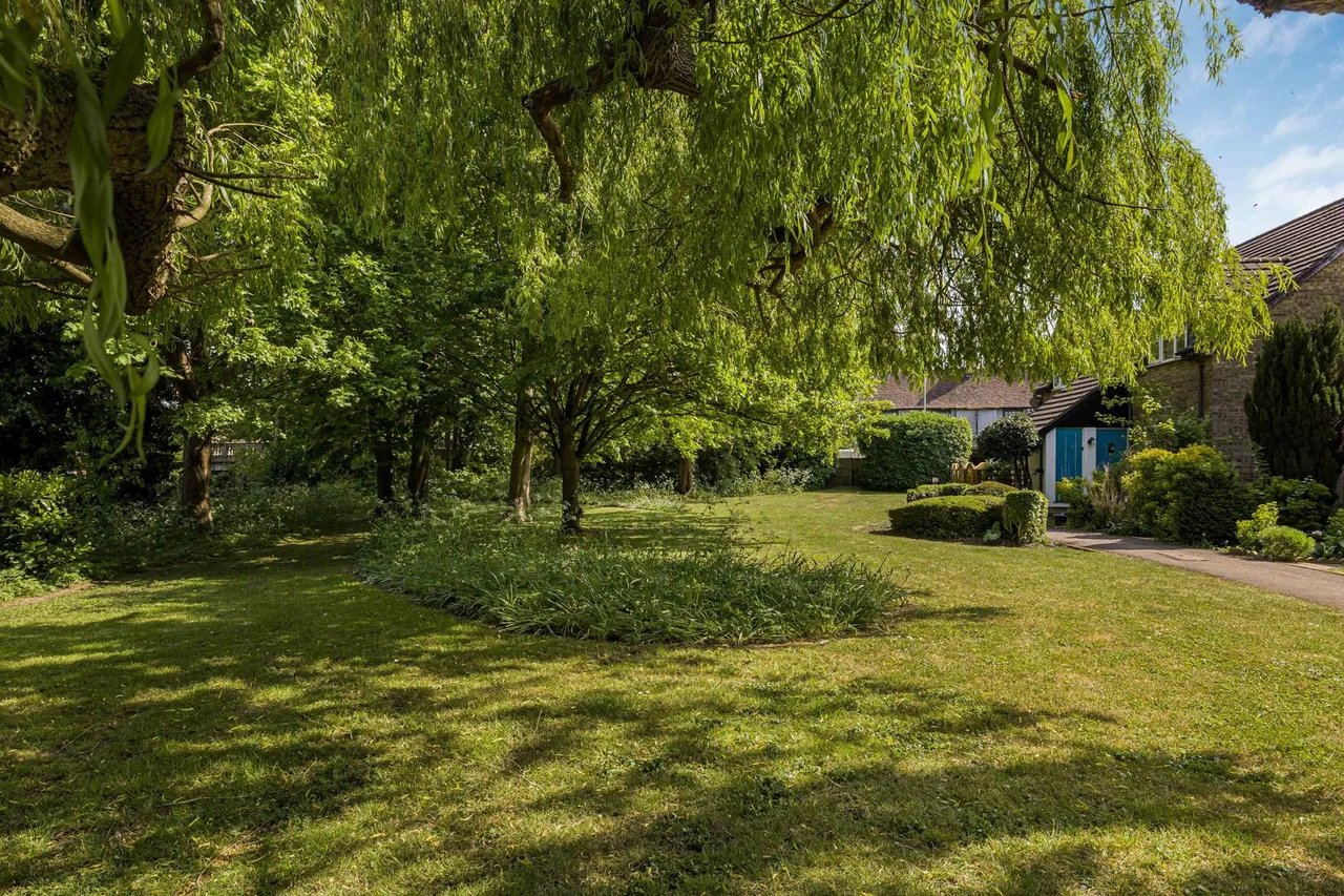 River Meads, Stanstead Abbotts, SG12, photo 11